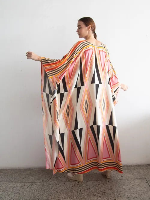 Flowy free-size kaftan with bold geometric patterns and relaxed fit for women