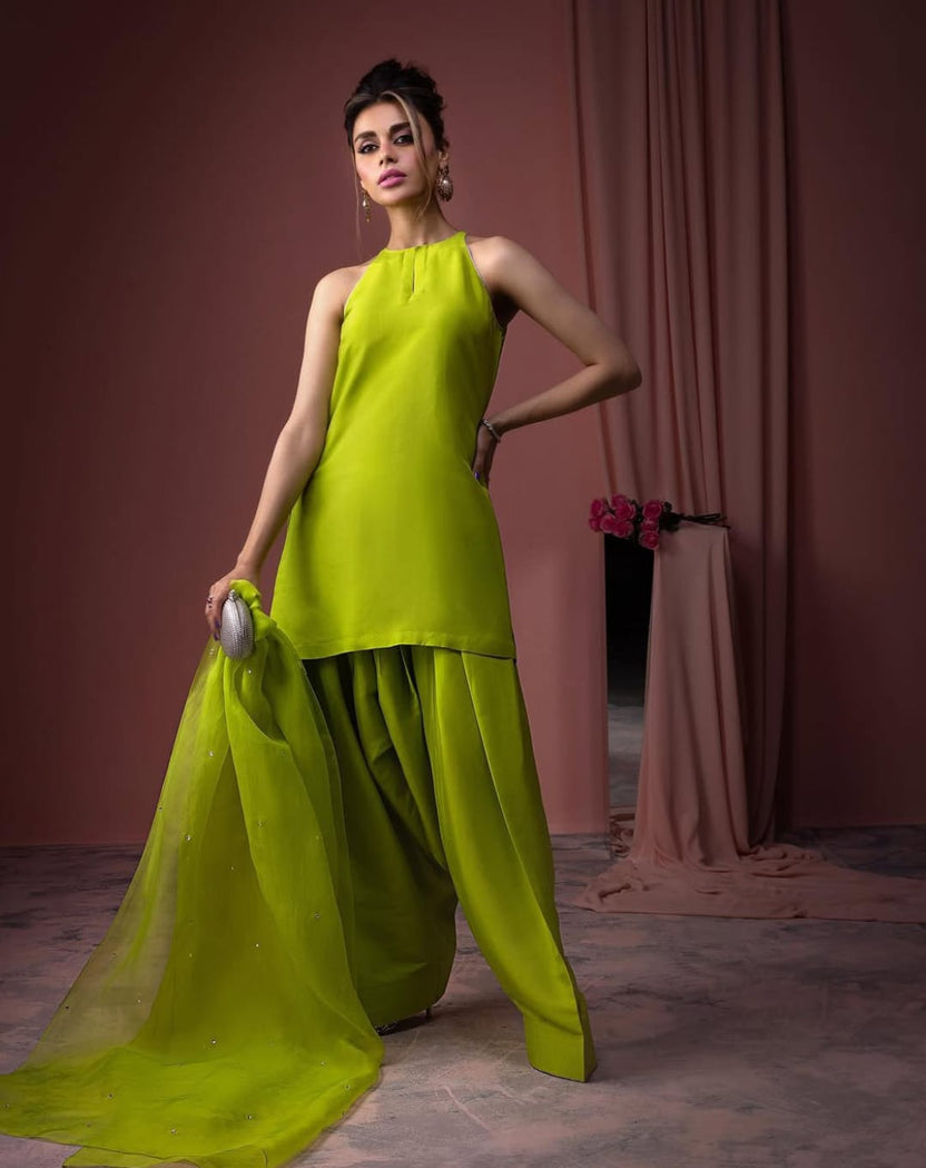 Farshi Salwar Set, Farshi Salwar Suit, Farshi Salwar for Women, Designer Farshi Salwar, Traditional Farshi Salwar, Festive Ethnic Wear, Wedding Wear for Women, Pakistani Farshi Salwar, Farshi Suit Set, Latest Farshi Salwar Design