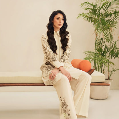 “Close-up of floral printed Korean BSY sleeve detailing on women’s co-ord set, highlighting soft fabric ideal for weddings, bridal wear, and formal occasions.”