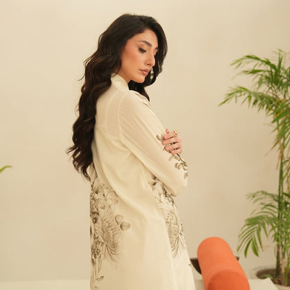 “Front close-up of elegant Korean floral co-ord set with soft fabric, suitable for bridal events, bridesmaids, wedding wear, and classy formal attire.”
